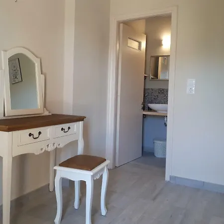 Kostas-ne Corfu With Heated Salt Swimming Pool Άγιος Σπυρίδωνας