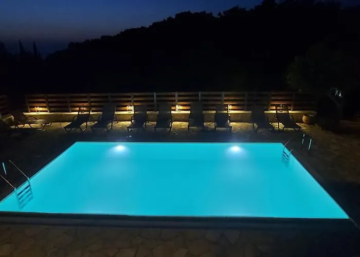 Kostas-ne Corfu With Heated Salt Swimming Pool