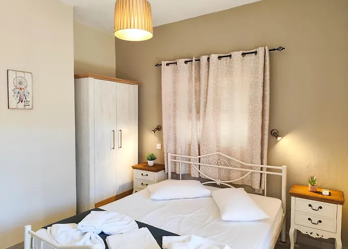 Kostas-ne Corfu With Heated Salt Swimming Pool Vila *