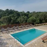 Kostas-ne Corfu With Heated Salt Swimming Pool