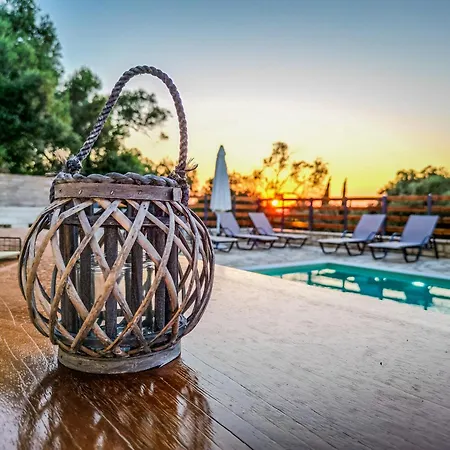 Вилла Kostas-ne Corfu With Heated Salt Swimming Pool Agios Spyridon (Corfu)