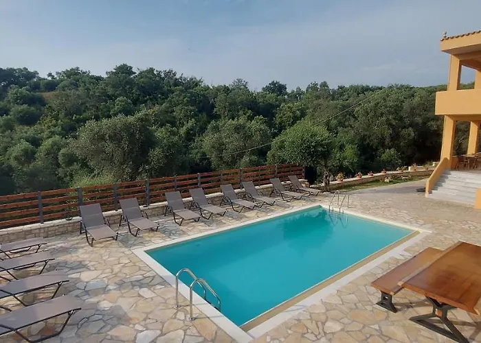 Kostas-ne Corfu With Heated Salt Swimming Pool