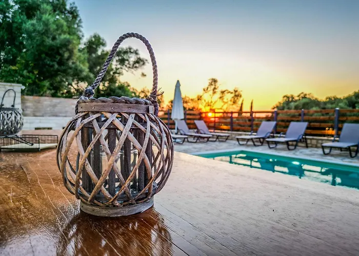 Villa Kostas-ne Corfu With Heated Salt Swimming Pool Agios Spyridon (Corfu)