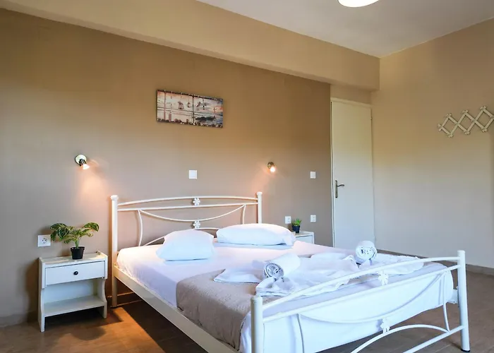 Villa Kostas-ne Corfu With Heated Salt Swimming Pool *