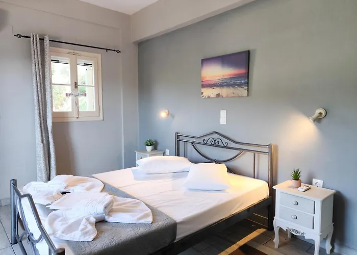 Villa Kostas-ne Corfu With Heated Salt Swimming Pool Agios Spyridon (Corfu)